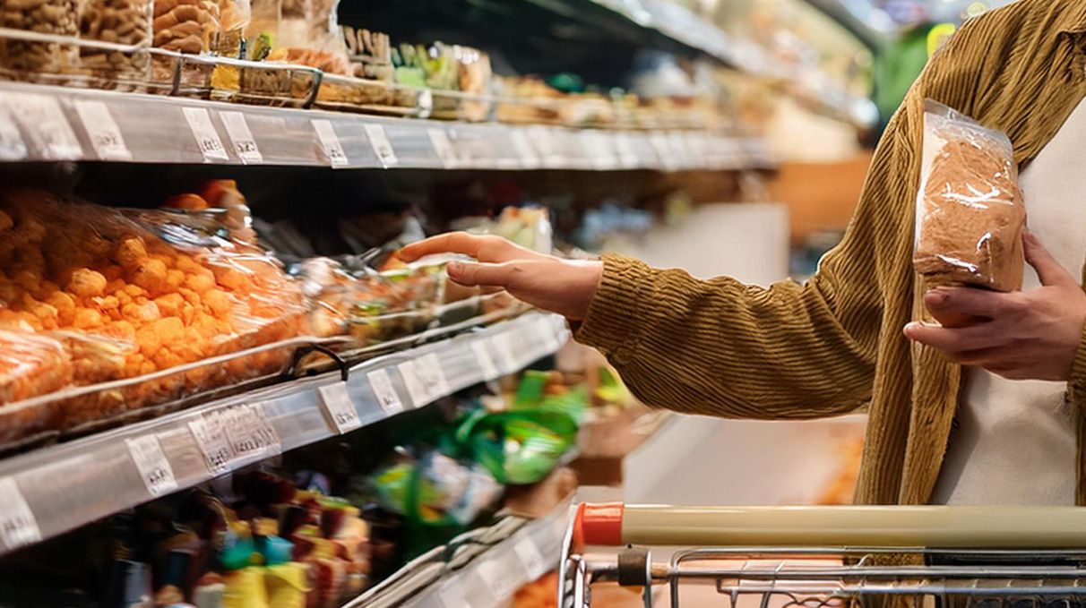 インフレ率が2月に3.8％に上昇、食品価格は7.5％の急騰