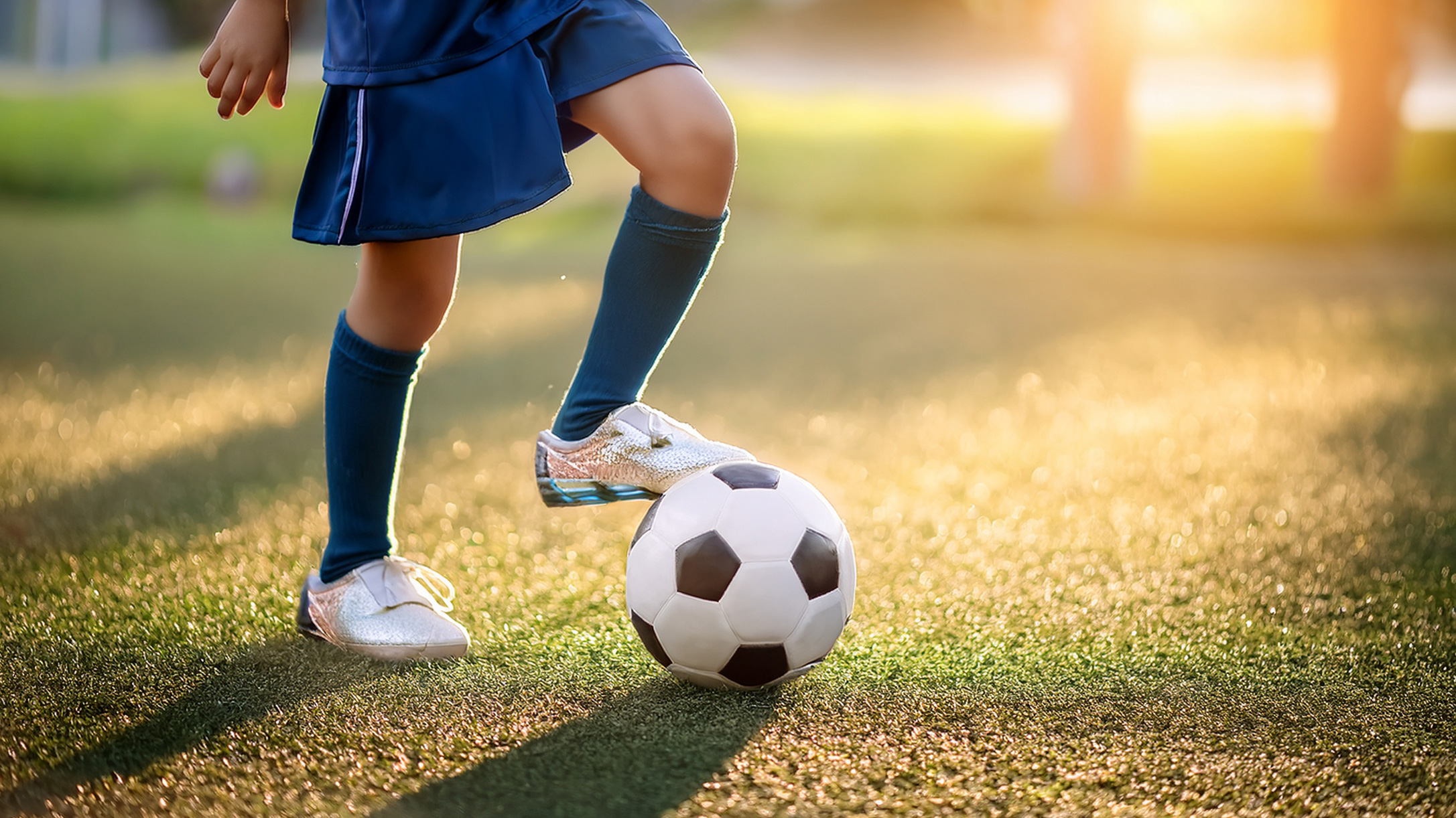 子どものスポーツに新ルール？ヘディング禁止とヘルメット義務化を提案