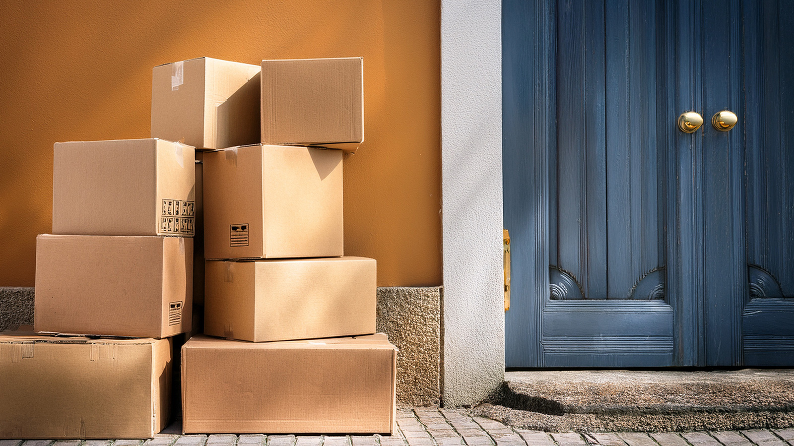 EUが非EUからの荷物に3ユーロ輸入料を承認─オランダは追加徴収も検討