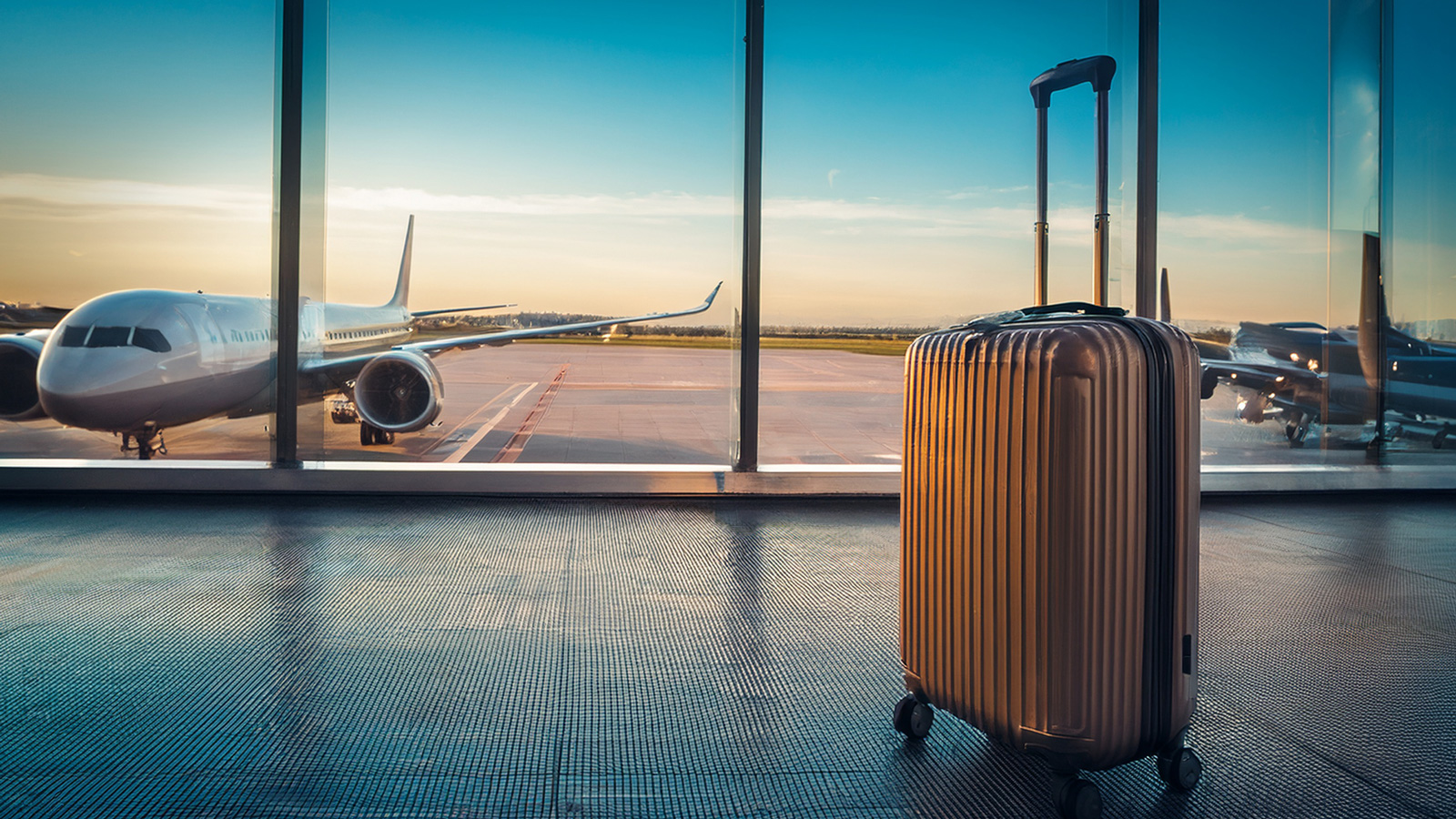 「ベルギー・ドイツから飛んだ方が安い」新・航空税に国会が危機感