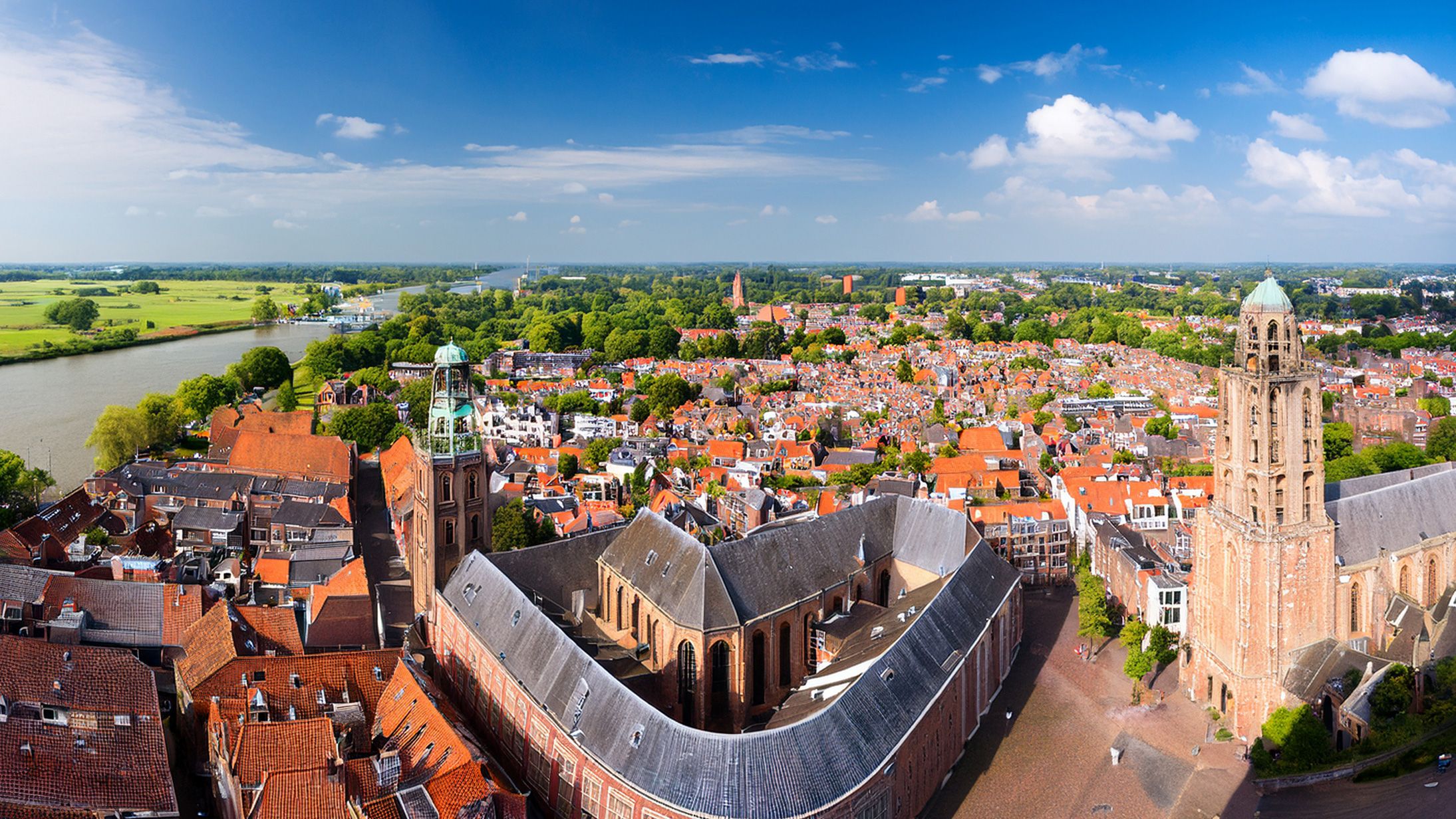 オランダの住宅価格が1年で10.2％上昇、平均価格は47万ユーロ超に