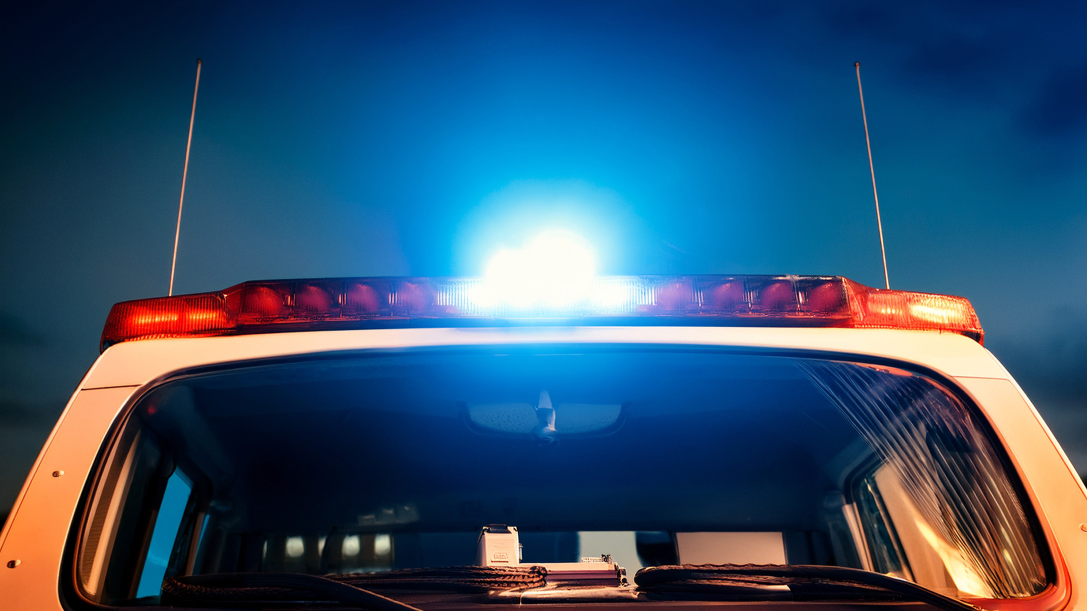 スネークのアパートで銃撃―32歳男性死亡、33歳女性は重体