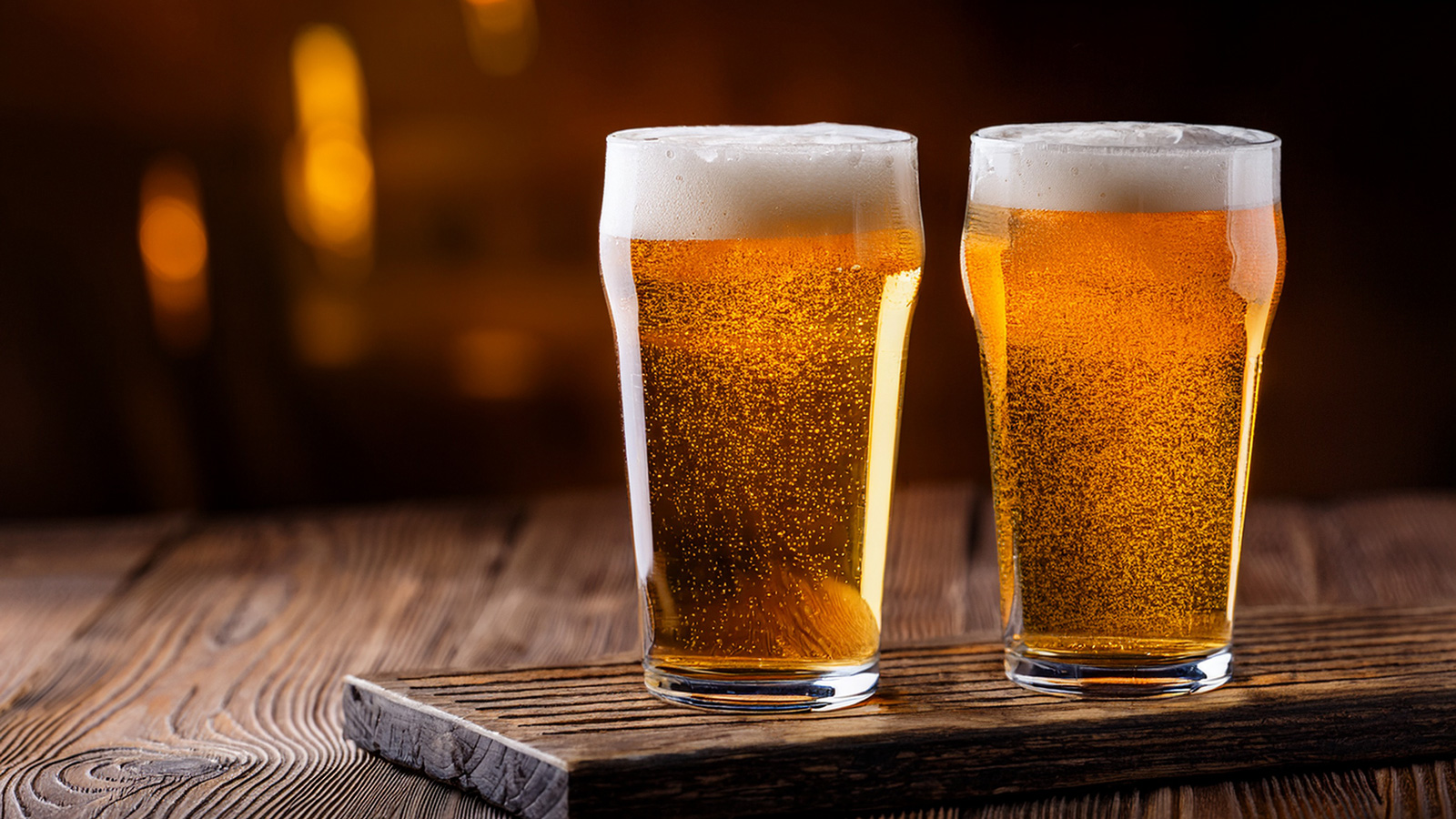 ビールはドイツやベルギーで─価格高騰で越境購入が拡大、業界に危機感